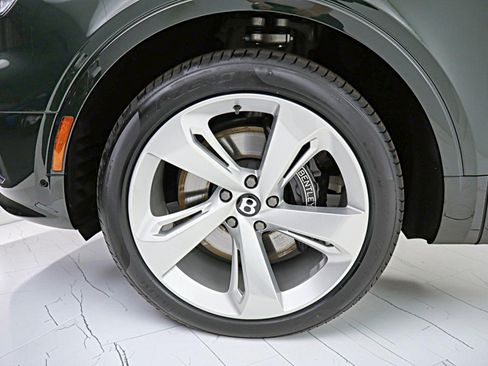 Certified 2023 Bentley Bentayga AWD/4WD image 45