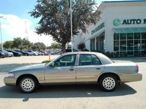 Used 2003 Mercury Grand Marquis GS RWD image 10
