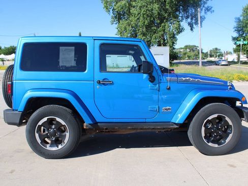 Used 2014 Jeep Wrangler Sahara AWD/4WD image 5