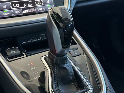 Certified 2025 Subaru Outback Onyx Edition XT image 24