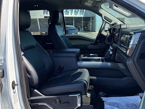 Used 2023 Ford F250 Lariat w/ Black Appearance Package AWD/4WD image 23