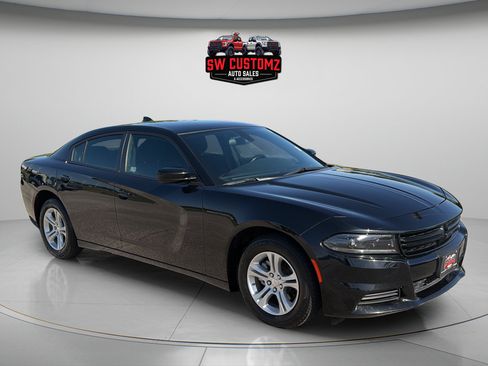 Used 2023 Dodge Charger SXT RWD image 1