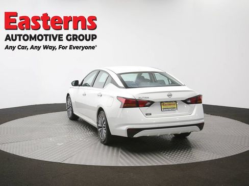 Used 2025 Nissan Altima 2.5 SV FWD image 64