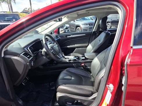 Used 2014 Ford Fusion Titanium FWD image 12