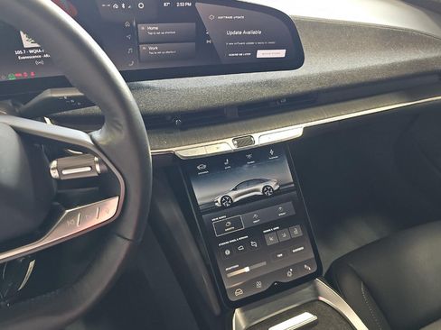 Used 2023 Lucid Air Pure AWD/4WD image 10