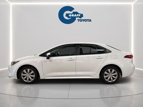 Used 2024 Toyota Corolla LE FWD image 3