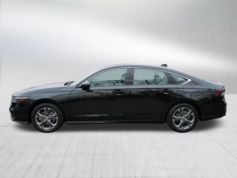 Certified 2025 Honda Accord EX-L image 4