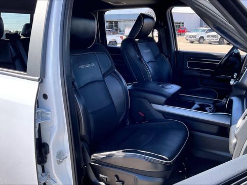 Used 2021 RAM 2500 Laramie image 9