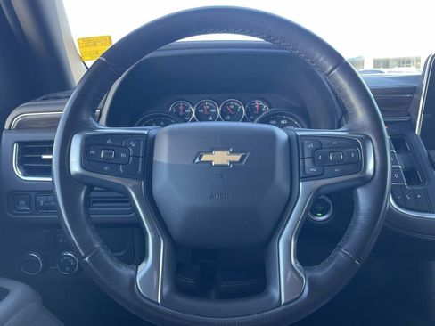 Used 2021 Chevrolet Suburban LT image 24
