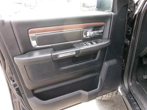 Used 2015 RAM 2500 Laramie AWD/4WD image 7