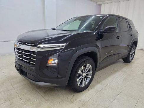 Used 2025 Chevrolet Equinox LT AWD/4WD image 29