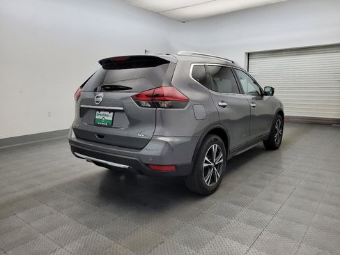 Used 2020 Nissan Rogue SV w/ Premium Package FWD image 9