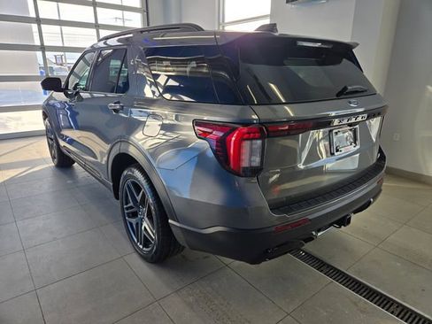 New 2026 Ford Explorer ST-Line w/ ST-Line Street Pack image 6