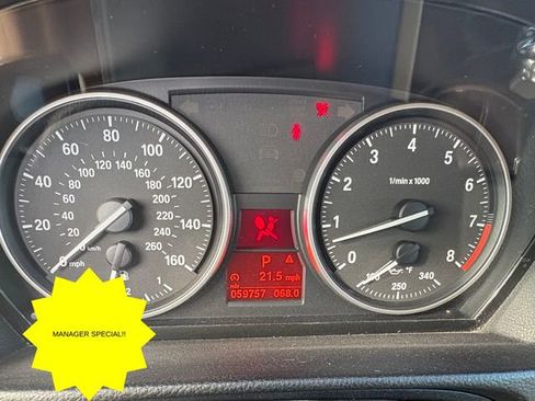 Used 2009 BMW 328i Convertible image 12