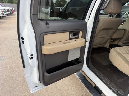 Used 2014 Ford F150 XLT w/ XLT Chrome Package AWD/4WD image 14