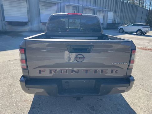 Used 2023 Nissan Frontier PRO-4X w/ Pro Convenience Package image 8