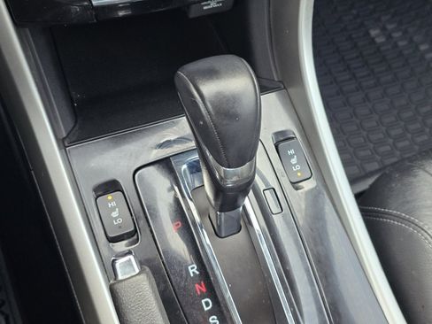 Certified 2017 Honda Accord EX-L image 33