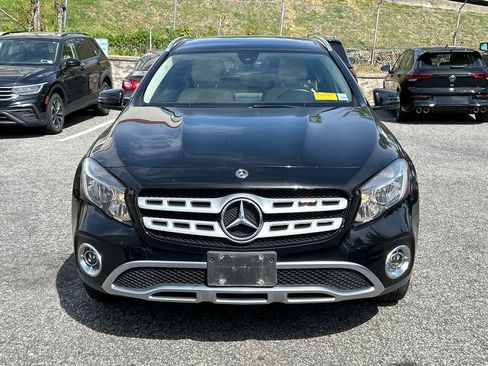 Used 2018 Mercedes-Benz GLA 250 4MATIC image 2