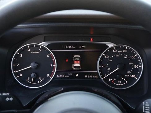 Certified 2023 Nissan Rogue SV image 13