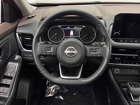 Used 2023 Nissan Rogue SL w/ SL Premium Package image 30