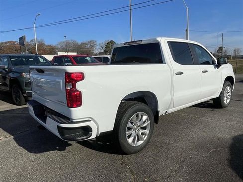 New 2026 Chevrolet Silverado 1500 Custom image 3