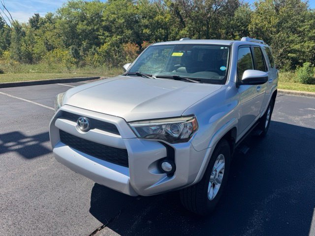 Used 2016 Toyota 4Runner SR5 AWD/4WD image 7
