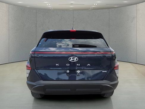 Used 2024 Hyundai Kona SEL AWD/4WD image 6