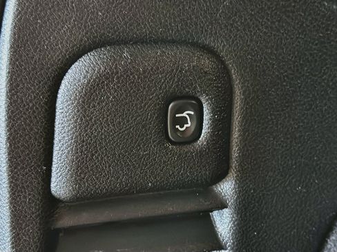 Used 2018 Jeep Grand Cherokee Trailhawk AWD/4WD image 30