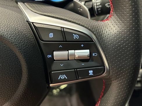 Used 2023 Genesis G70 3.3T w/ Sport Advanced Package AWD/4WD image 17