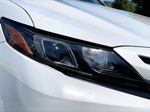 Used 2023 Toyota Camry SE w/ Cold Weather Package image 27