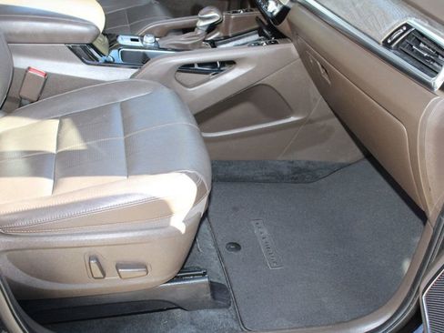 Used 2021 Kia Telluride SX image 32