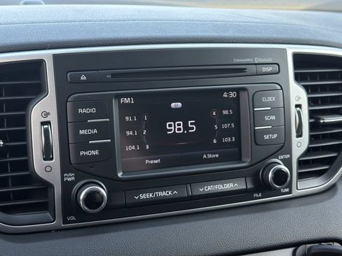 Used 2017 Kia Sportage LX FWD image 28