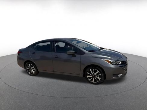 Used 2025 Nissan Versa SV FWD image 2