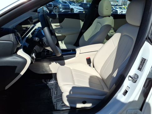 New 2026 Mercedes-Benz CLA 250 4MATIC image 4