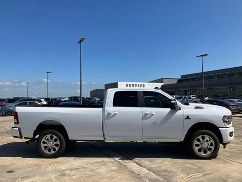 Used 2024 RAM 3500 Big Horn w/ Night Edition AWD/4WD image 8