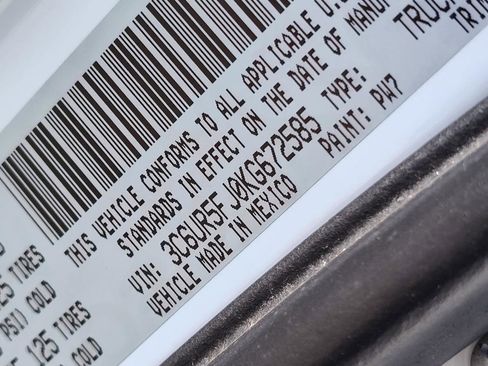 Used 2019 RAM 2500 Laramie image 15