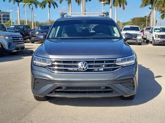 Used 2023 Volkswagen Tiguan SE video 2