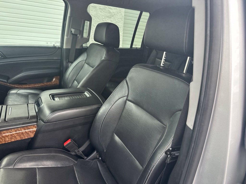 Used 2020 Chevrolet Suburban Premier AWD/4WD image 11