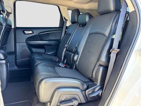 Used 2020 Dodge Journey Crossroad image 25