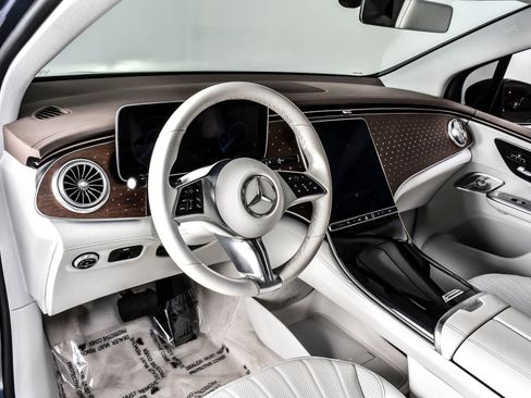 Used 2023 Mercedes-Benz EQE 500 4MATIC SUV image 14