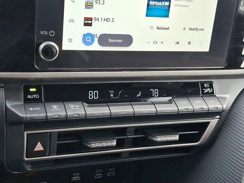 Certified 2025 Toyota Camry SE image 15