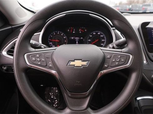 Used 2024 Chevrolet Malibu LT image 10