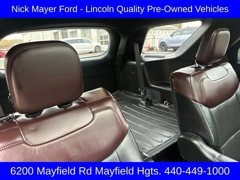 Used 2020 Ford Explorer Platinum w/ Premium Technology Package image 16