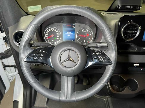 Used 2026 Mercedes-Benz Sprinter 2500 image 25