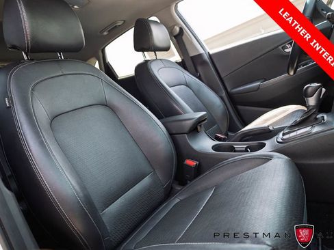 Used 2021 Hyundai Kona Limited w/ Cargo Package FWD image 4