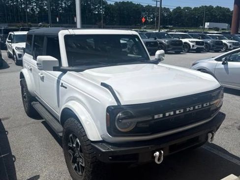 Used 2022 Ford Bronco Outer Banks AWD/4WD image 17