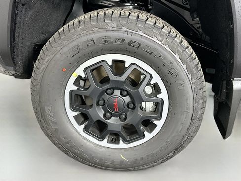 New 2026 Toyota Tacoma TRD Off-Road AWD/4WD image 30