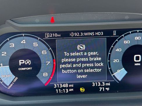 Used 2024 Audi Q3 2.0T Premium image 25