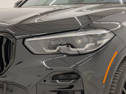 Certified 2022 BMW X5 xDrive40i w/ M Sport Package image 11