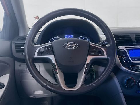 Used 2014 Hyundai Accent SE FWD image 17